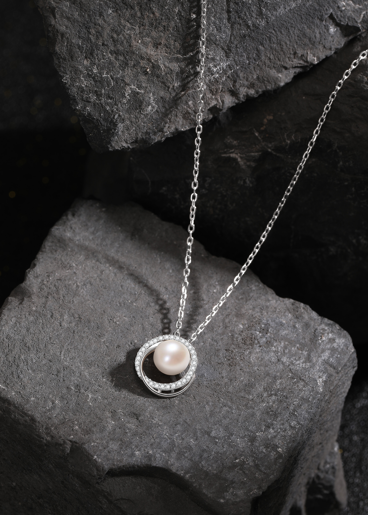 Choccy Kiss “Black Kiss” Star Orbit Pearl S925 Sterling Silver Necklace