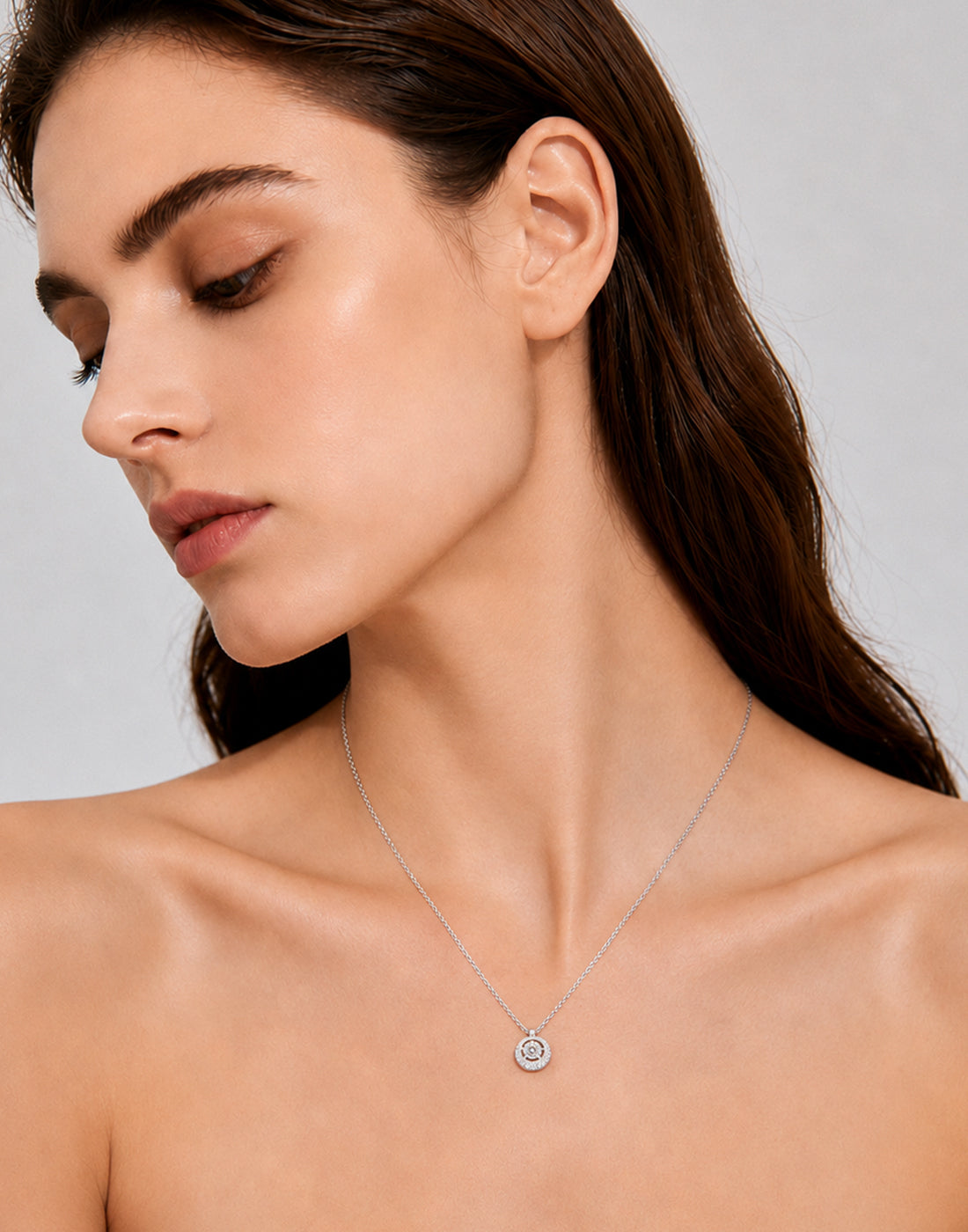 Round Cut Moissanite Necklace in S925 Sterling Silver