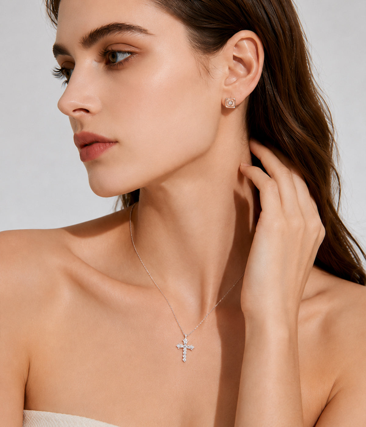 Choccy Kiss “Black Kiss” Cross S925 Sterling Silver Necklace